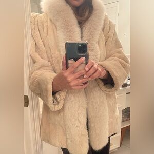 Luxurious Vintage Cream Teddy Jacket real Fox and other Fur - needs some repairs